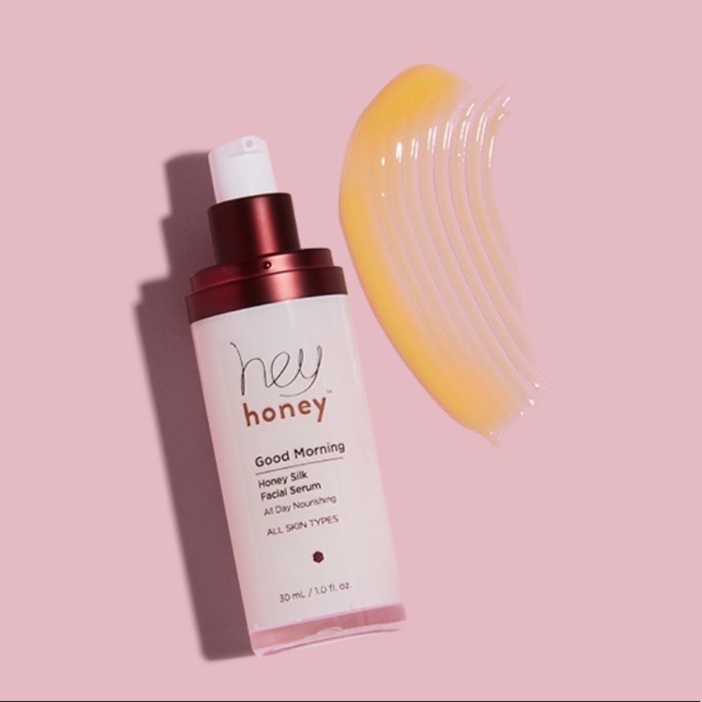Facial primer: Hey honey full size bottle.